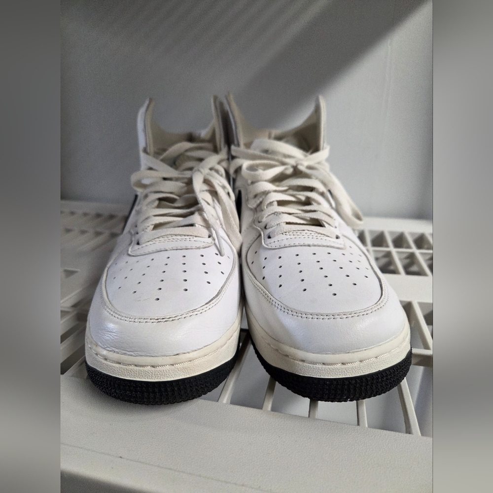 Nike Air Force 1 - Picture 5 of 11